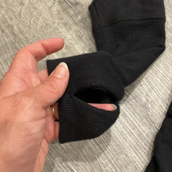 Athleta Drishti Ruched Side Tunic Length Top Black Size Small EUC - Picture 6 of 8